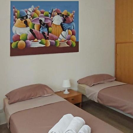 Nicholas Home 2 Bari Bagian luar foto